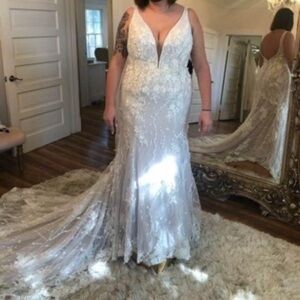 Sottero and Midgley Blush Sleeveless Bridal Gown Brand New - No alterlation!!